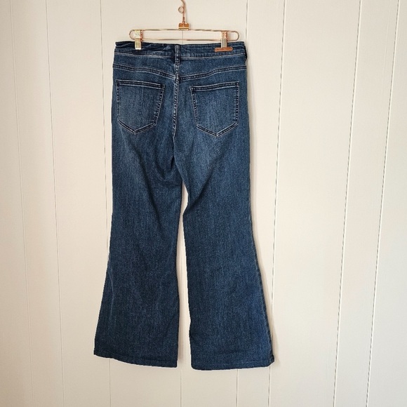 Pilcro & The Letterpress Anthropologie Wide Leg Flare Jeans Short Length - Picture 8 of 9